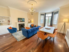 Luxury 3Bedroom Apartment in Thames-Side London Living